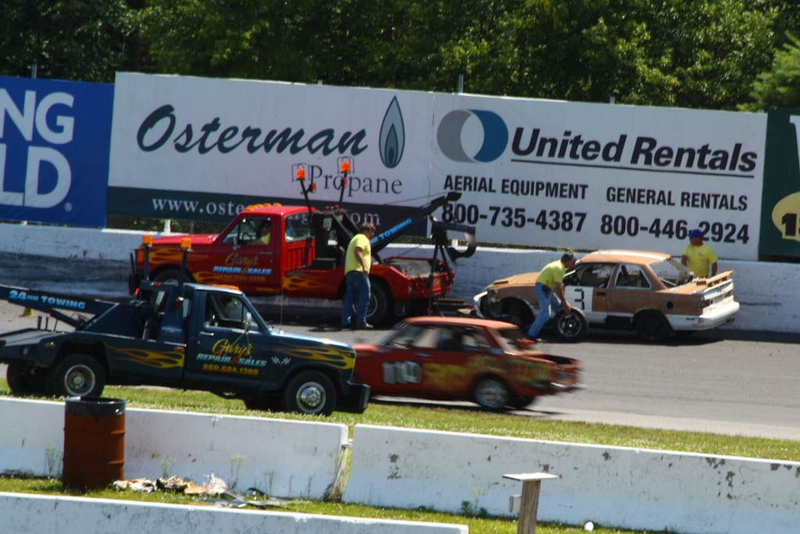 Illustration for article titled The 24 Hours Of LeMons New England 2009 Über Gallery, Part 2